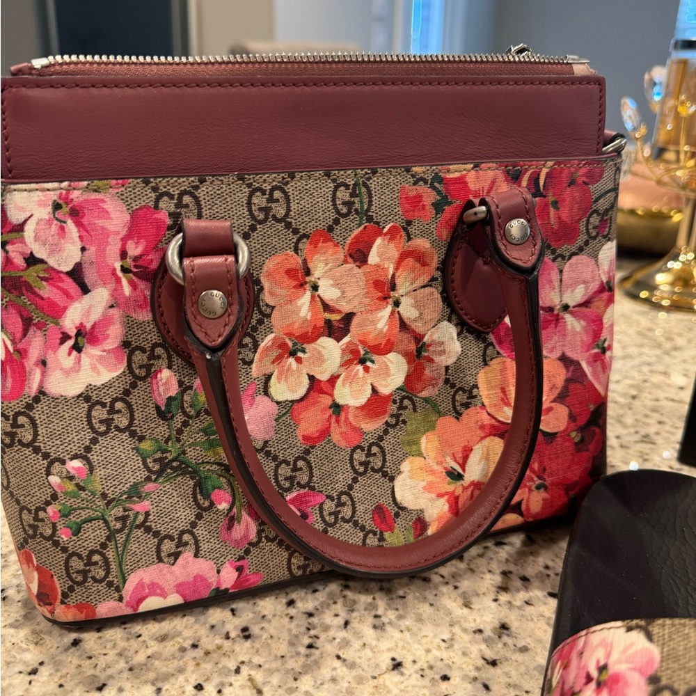 Gucci Women's Floral Set - Picture 2 of 10